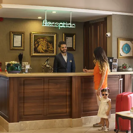 Asmira Royal 호텔 *