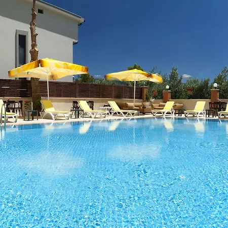 호텔 Asmira Royal *