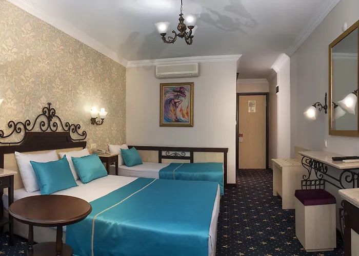 Hotel Asmira Royal *