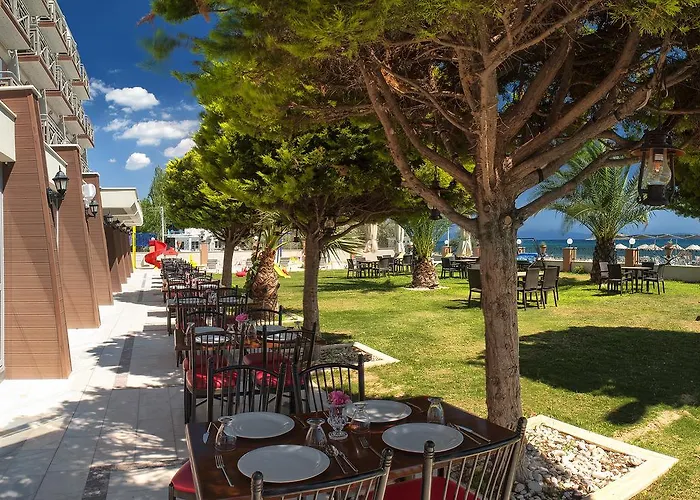 Asmira Royal Szálloda *